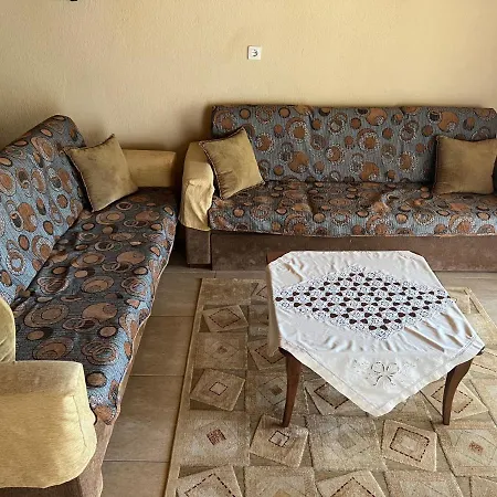 Urban House Koukouroumas *