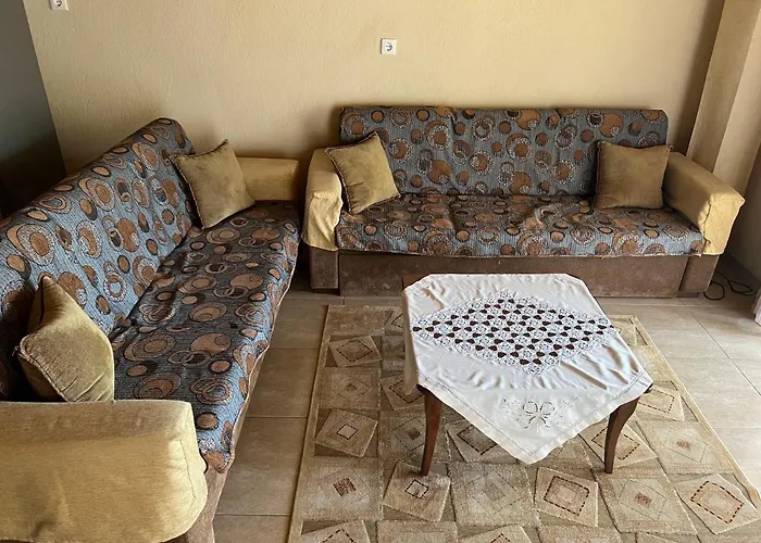 Urban House Koukouroumas *